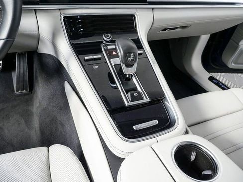 Certified 2022 Porsche Panamera Turbo S image 16
