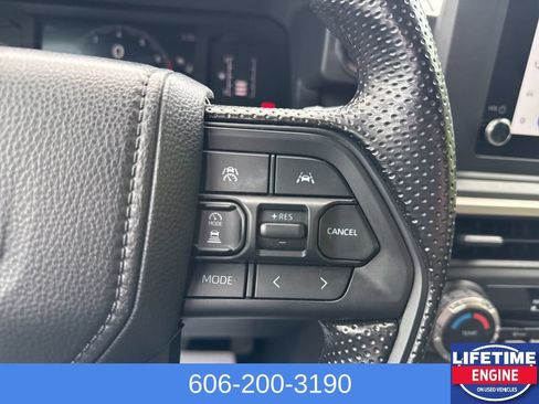 Used 2024 Toyota Tacoma SR AWD/4WD image 14