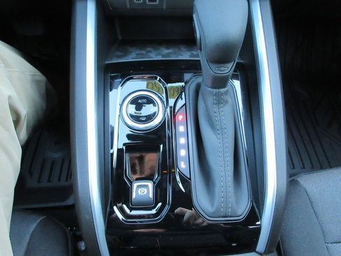 New 2026 Chevrolet Colorado W/T w/ WT Custom Package image 27