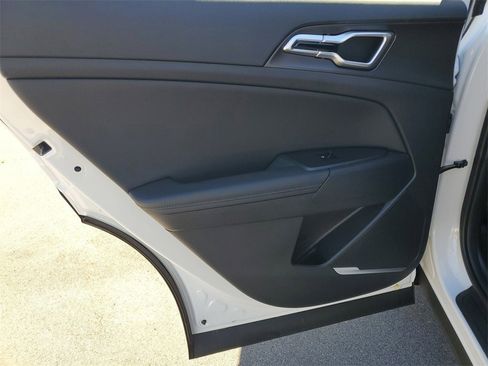 New 2026 Kia Sportage EX image 22