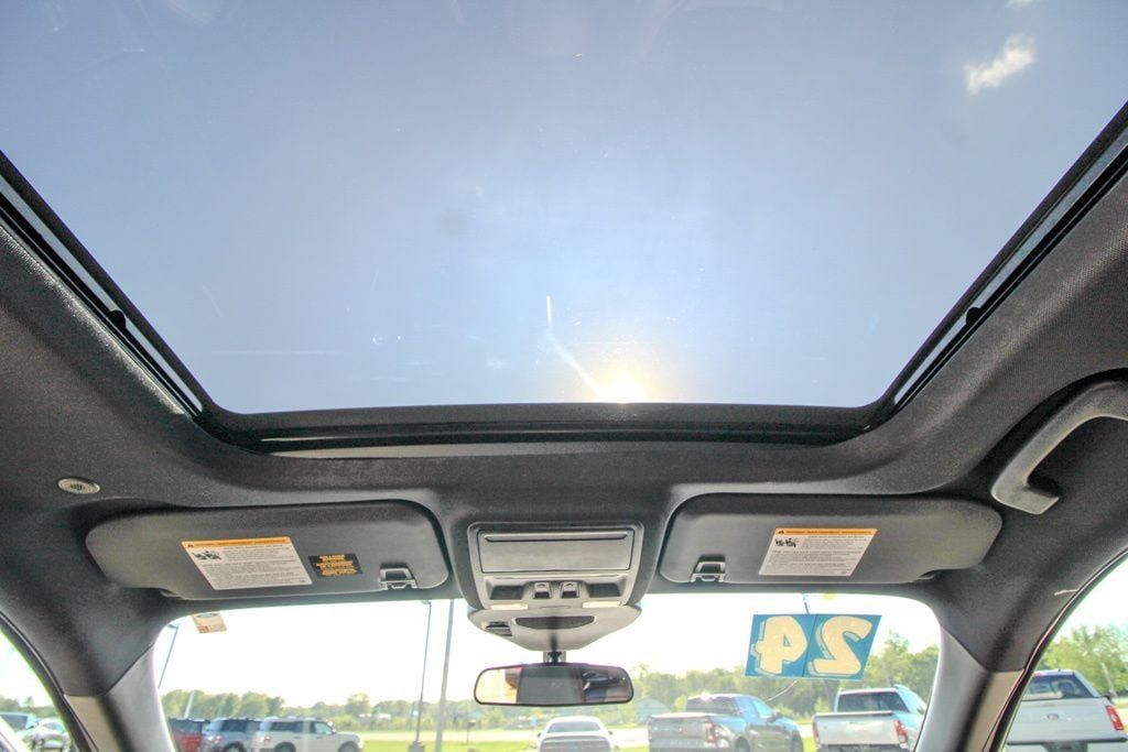 Used 2024 Ford Escape ST-Line w/ Tech Pack #1 AWD/4WD image 11