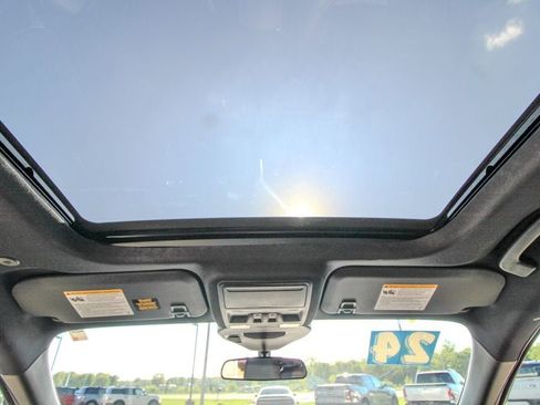 Used 2024 Ford Escape ST-Line w/ Tech Pack #1 AWD/4WD image 11