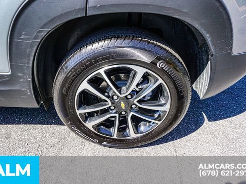 Used 2025 Chevrolet TrailBlazer LT FWD image 17