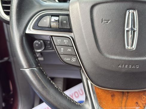 Used 2020 Lincoln Nautilus Reserve w/ Equipment Group 201A image 17