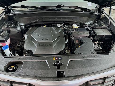 Used 2025 Kia Telluride S AWD/4WD image 37