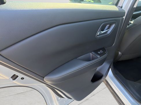 Certified 2024 Nissan Rogue SV AWD/4WD image 32