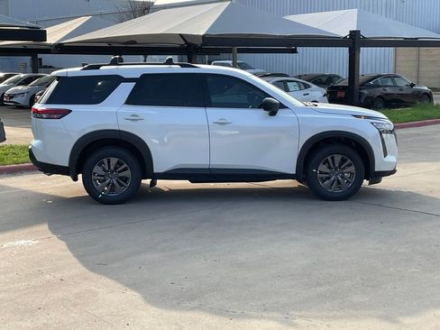 New 2026 Nissan Pathfinder SV w/ Cargo Package FWD image 6