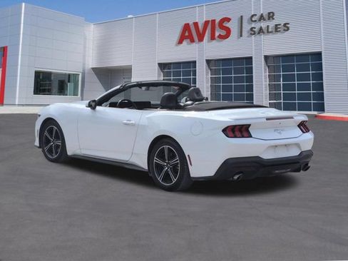Used 2025 Ford Mustang Premium RWD image 9