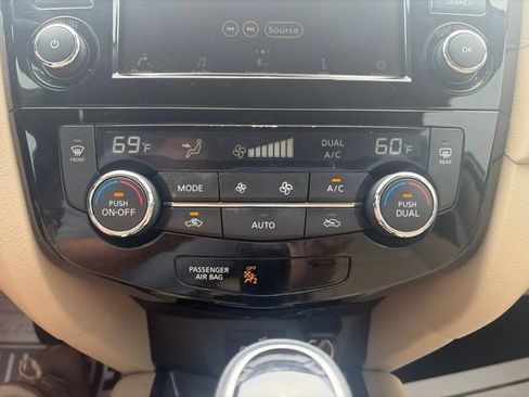 Used 2014 Jeep Wrangler Unlimited Sahara AWD/4WD image 51
