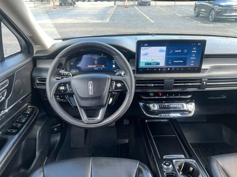 Certified 2023 Lincoln Corsair AWD w/ Equipment Group 101A image 15