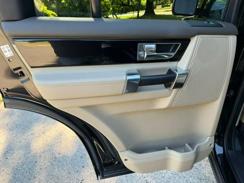 Used 2013 Land Rover LR4 HSE AWD/4WD image 25