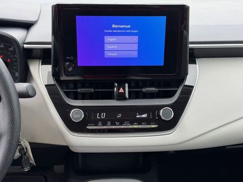 Used 2025 Toyota Corolla LE FWD image 17