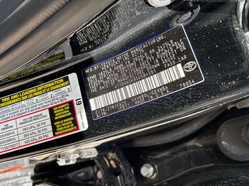 Used 2025 Toyota Camry LE FWD image 21