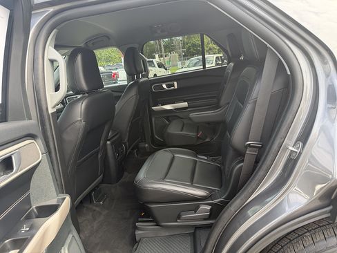 Certified 2023 Ford Explorer XLT w/ Equipment Group 202A AWD/4WD image 11
