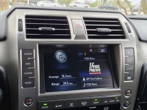 Used 2021 Lexus GX 460 Luxury w/ Accessory Package AWD/4WD image 22