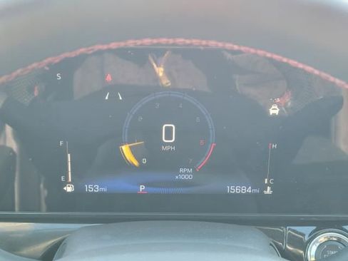 Used 2024 Chevrolet Trax RS image 23