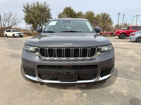 Used 2023 Jeep Grand Cherokee L Laredo image 9