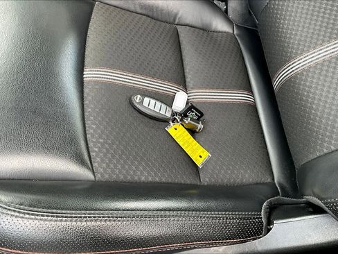 Used 2024 Nissan Altima 2.5 SR image 14