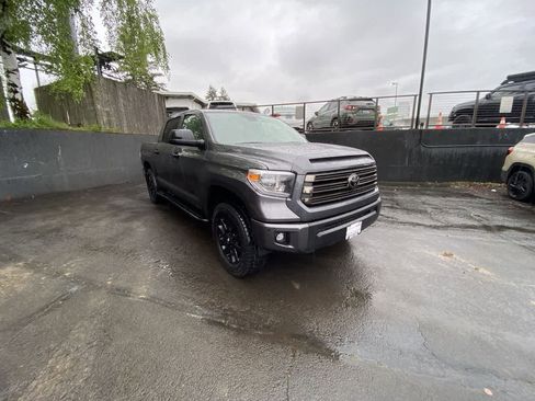 Used 2021 Toyota Tundra Limited w/ Limited Premium Package AWD/4WD image 8