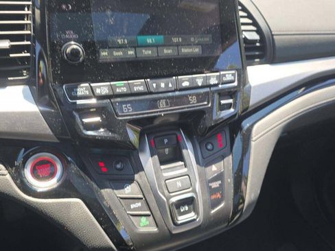 Used 2024 Honda Odyssey Touring image 8