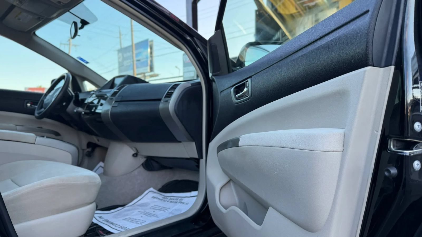 Used 2008 Toyota Prius w/ Pkg 2 FWD image 12