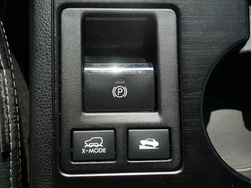Used 2017 Subaru Outback 2.5i Premium AWD/4WD image 29
