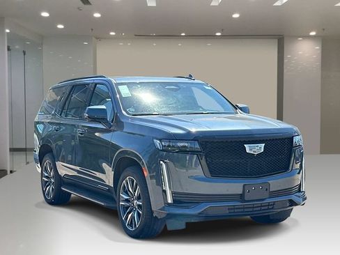 Used 2021 Cadillac Escalade Sport AWD/4WD image 6