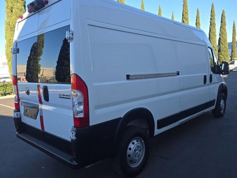 Used 2023 RAM ProMaster 2500 image 2