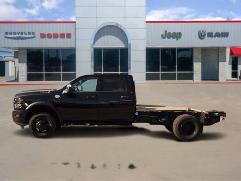 New 2026 RAM 3500 Tradesman AWD/4WD image 3