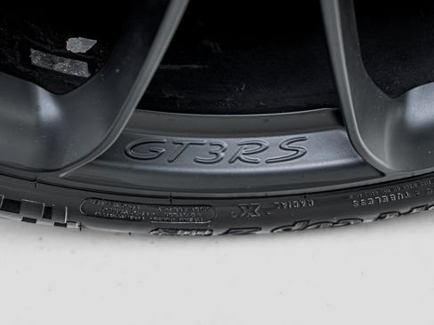 Used 2019 Porsche 911 GT3 RS RWD image 38