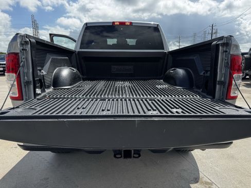 Used 2024 RAM 2500 Big Horn AWD/4WD image 31