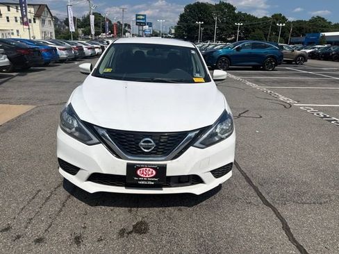 Used 2019 Nissan Sentra SV FWD image 2