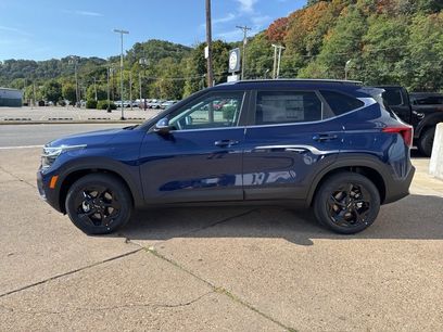 New 2026 Kia Seltos EX w/ EX Sunroof Package