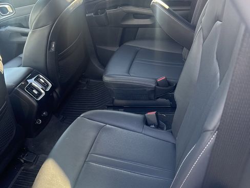 Used 2022 Kia Sorento SX image 15