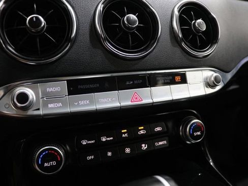 Used 2019 Kia Stinger w/ Sun & Sound Package RWD image 26