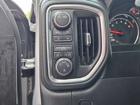 Used 2020 Chevrolet Silverado 1500 LT AWD/4WD image 19