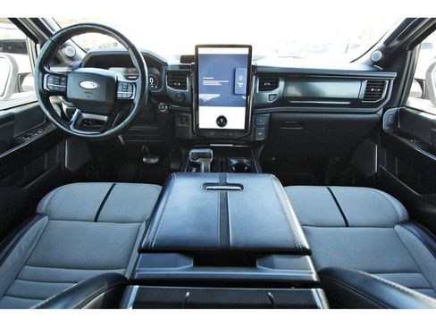 Used 2023 Ford F150 Lightning Platinum AWD/4WD image 10