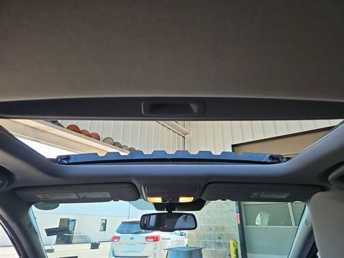 Used 2022 Honda CR-V EX-L image 4