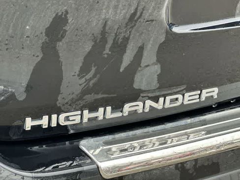 Used 2023 Toyota Highlander Limited image 20