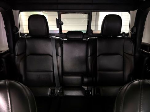 Used 2021 Jeep Gladiator Rubicon image 33