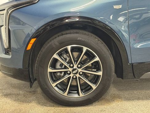 Used 2024 Cadillac XT4 Sport w/ Active Safety Package AWD/4WD image 25