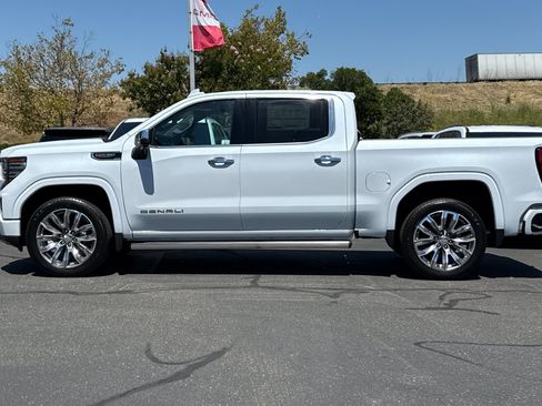 New 2026 GMC Sierra 1500 Denali w/ Denali Reserve Package AWD/4WD image 8