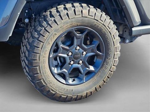 Used 2023 Jeep Gladiator Willys image 20