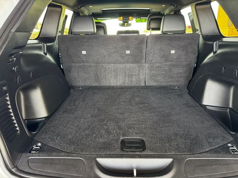 Used 2021 Jeep Grand Cherokee Limited w/ Trailer Tow Group IV image 23