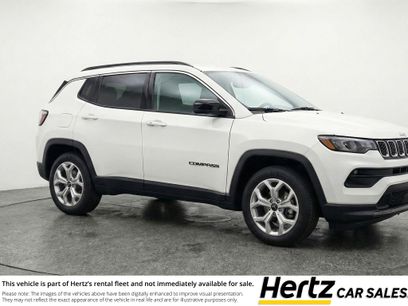 Used 2025 Jeep Compass Latitude