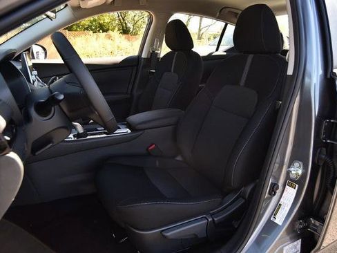 New 2025 Nissan Sentra SV image 19