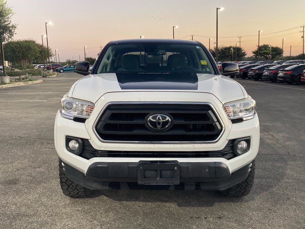 Used 2021 Toyota Tacoma SR5 RWD image 2