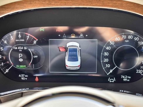 New 2026 Bentley Flying Spur Plug-In Hybrid image 24