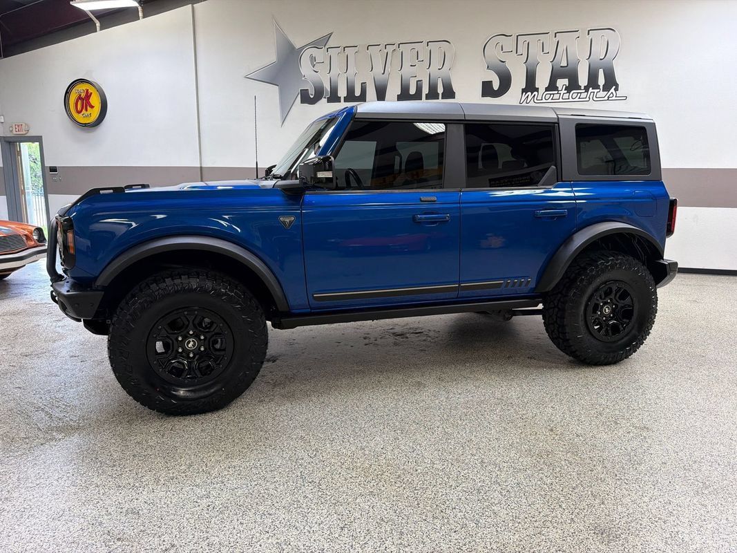 Used 2021 Ford Bronco First Edition AWD/4WD image 2