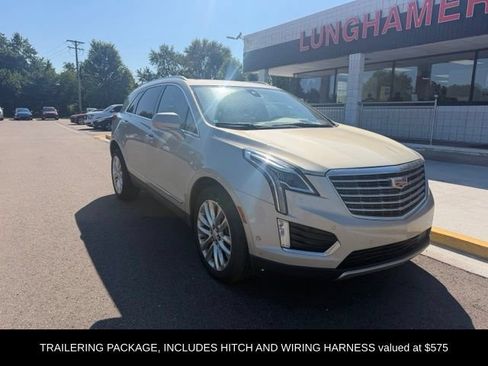 Used 2017 Cadillac XT5 Platinum w/ Driver Assist Package AWD/4WD image 4